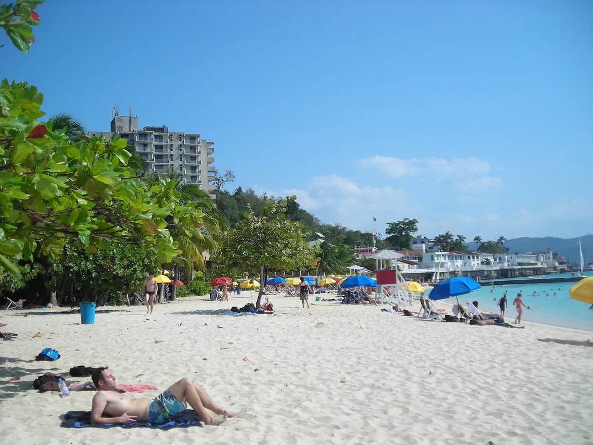 Doctor's Cave Beach