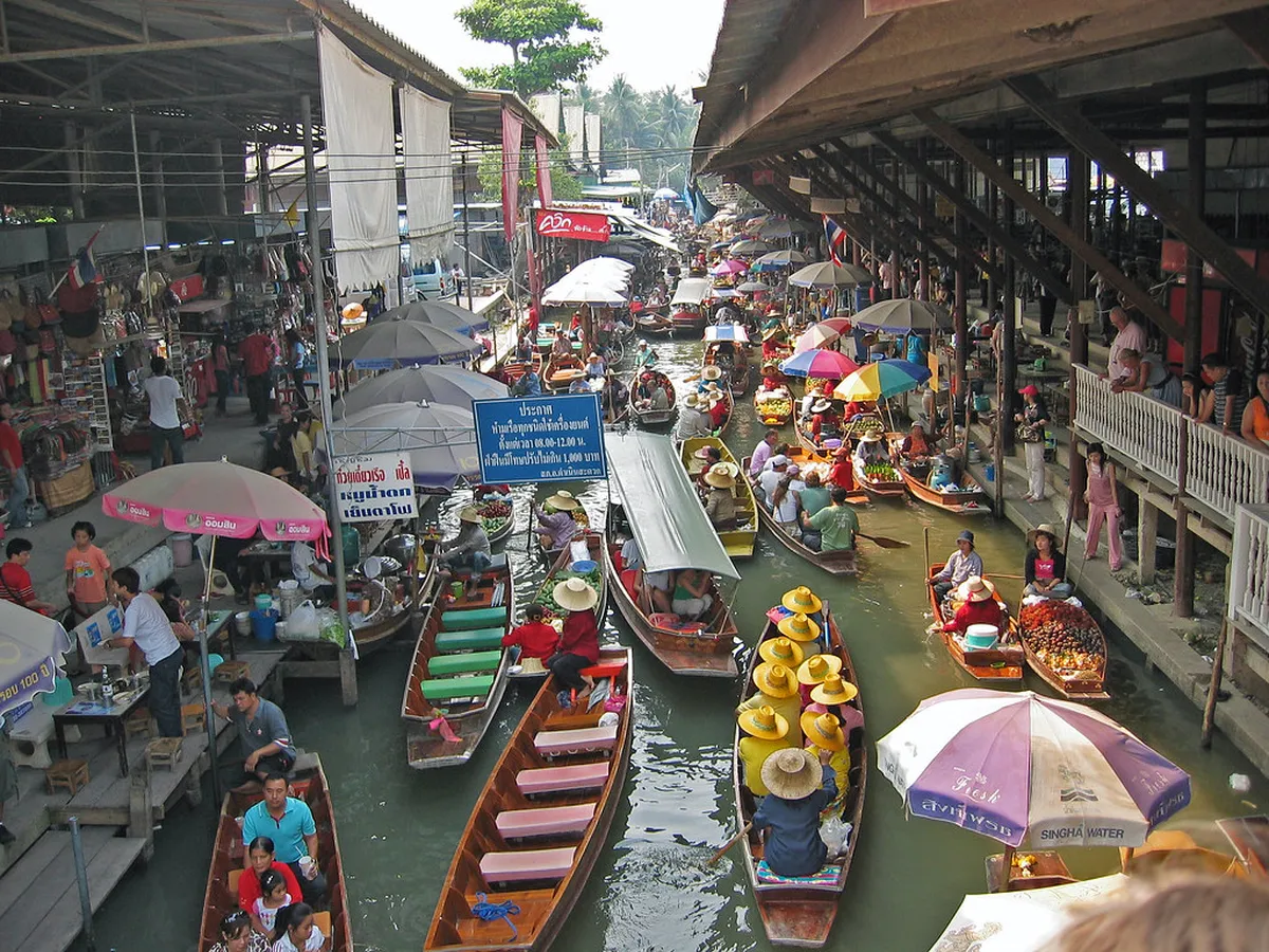 Floating Markets