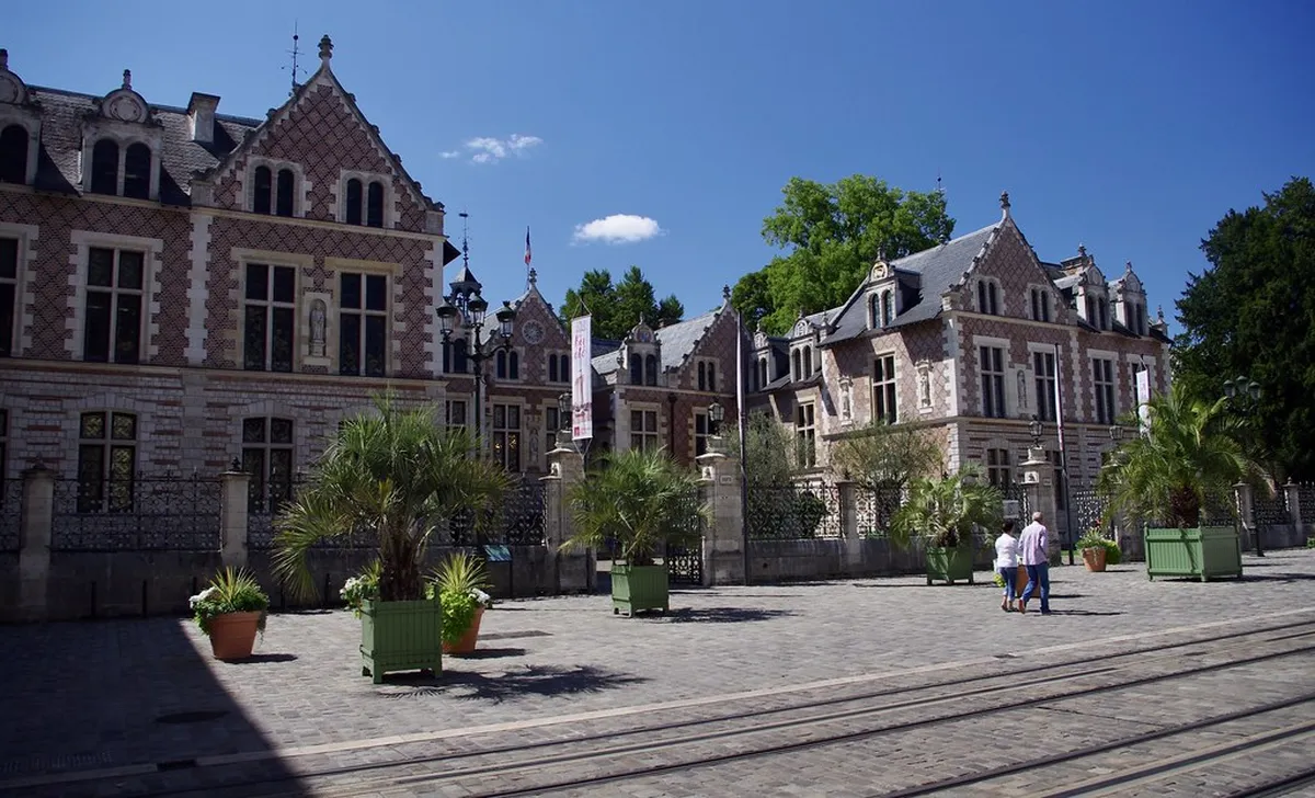 Introduction to orléans