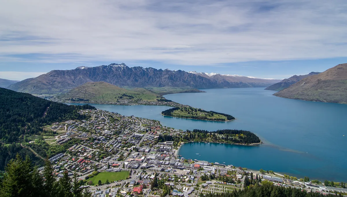 Introduction to queenstown