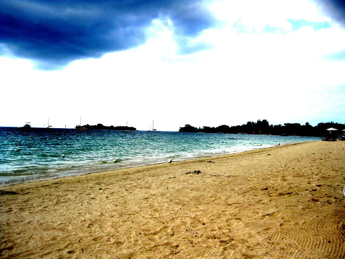 Seven Mile Beach