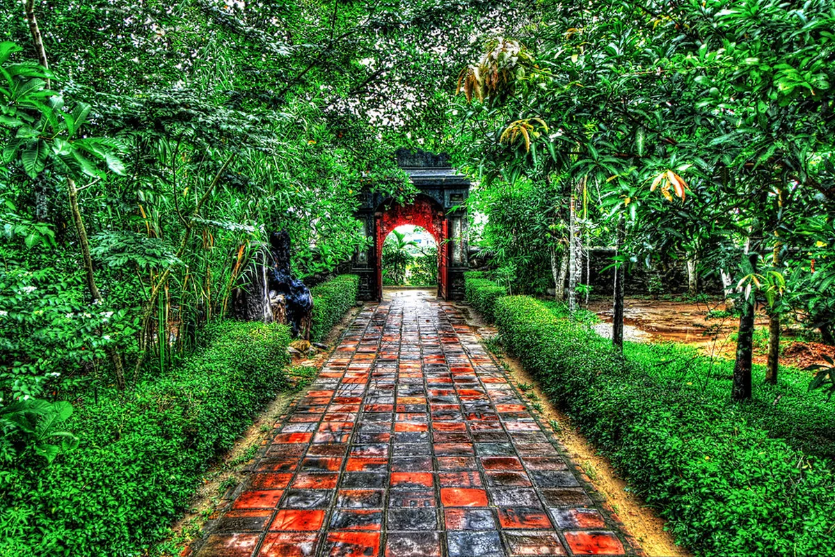 Thien Mu Pagoda