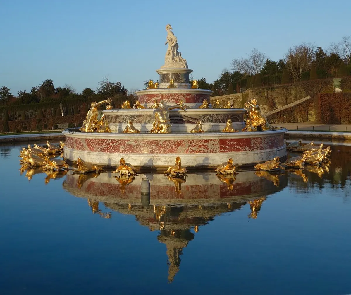 Introduction to versailles
